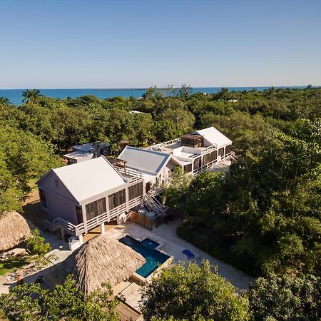 Bayshore Bijou Suites Maya Beach Екстер'єр фото