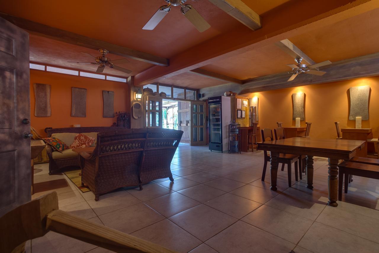 Bayshore Bijou Suites Maya Beach Екстер'єр фото