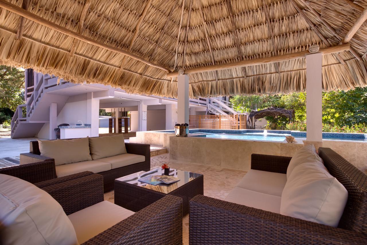Bayshore Bijou Suites Maya Beach Екстер'єр фото