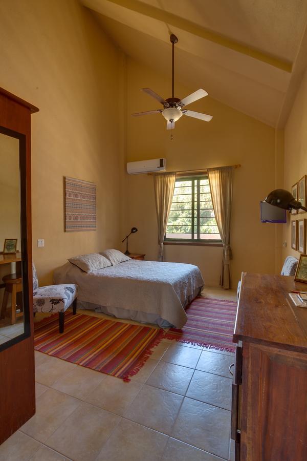 Bayshore Bijou Suites Maya Beach Екстер'єр фото